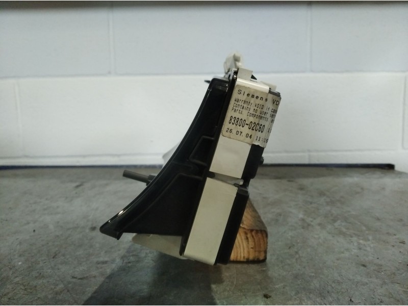 Recambio de cuadro instrumentos para toyota corolla (e12)  | 0.02 - 0.07  | 0.02 - 0.07 referencia OEM IAM 110080288002  