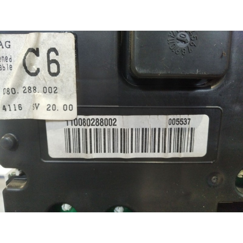 Recambio de cuadro instrumentos para toyota corolla (e12)  | 0.02 - 0.07  | 0.02 - 0.07 referencia OEM IAM 110080288002  