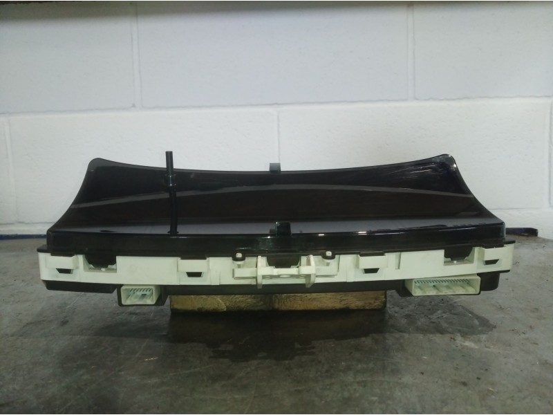 Recambio de cuadro instrumentos para toyota corolla (e12)  | 0.02 - 0.07  | 0.02 - 0.07 referencia OEM IAM 110080288002  