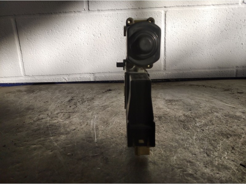 Recambio de motor elevalunas delantero izquierdo para peugeot 307 break/sw (s2)  | 0.05 - 0.08  | 0.05 - 0.08 referencia OEM IAM