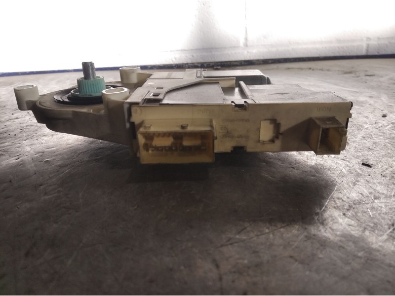 Recambio de motor elevalunas delantero izquierdo para peugeot 307 break/sw (s2)  | 0.05 - 0.08  | 0.05 - 0.08 referencia OEM IAM