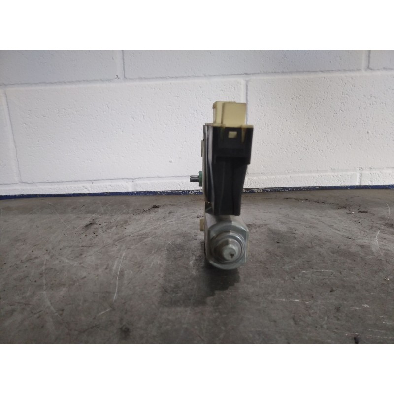 Recambio de motor elevalunas delantero derecho para peugeot 307 break/sw (s2)  | 0.05 - 0.08  | 0.05 - 0.08 referencia OEM IAM  