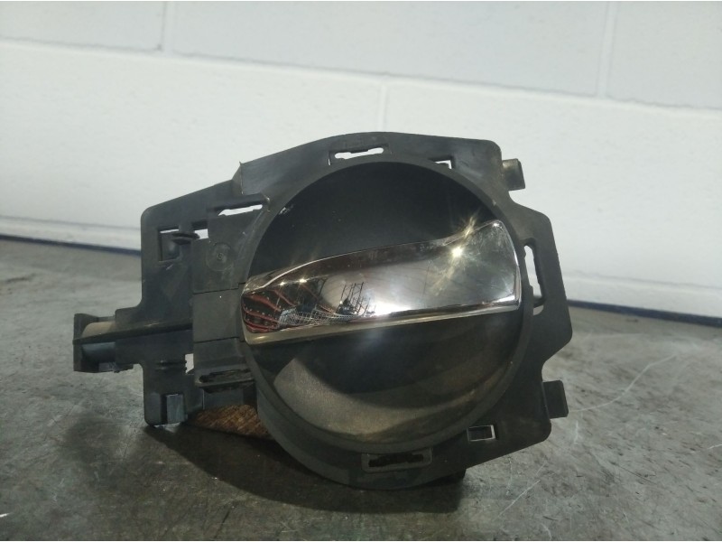 Recambio de maneta interior trasera izquierda para citroen c3 1.1 referencia OEM IAM   