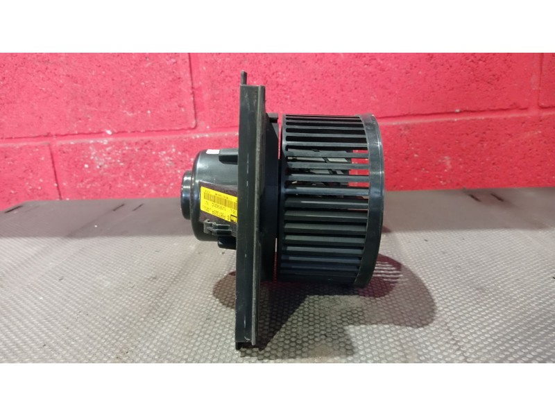 Recambio de motor calefaccion para audi a3 (8l) 1.9 tdi ambiente | 09.00 - 12.03 1.9 tdi ambiente | 09.00 - 12.03 referencia OEM