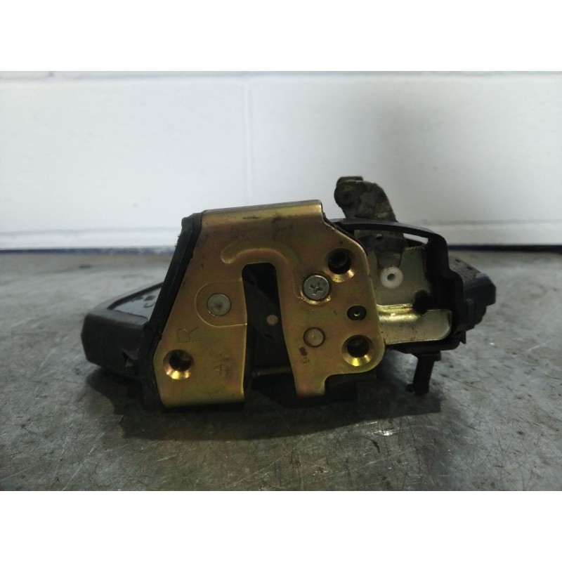 Recambio de cerradura puerta trasera derecha para toyota corolla (e12)  | 0.02 - 0.07  | 0.02 - 0.07 referencia OEM IAM   