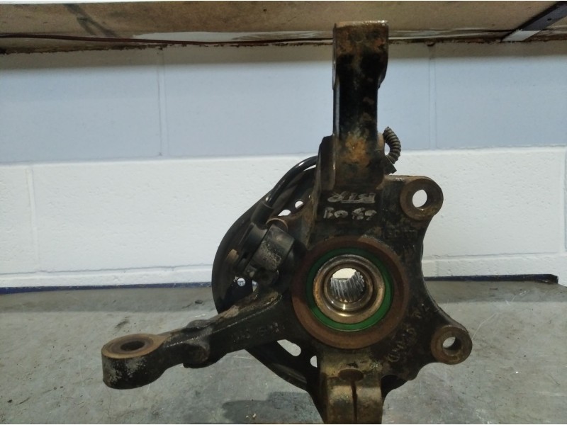 Recambio de mangueta delantera izquierda para opel corsa c 1.7 16v dti cat (y 17 dt / lr6) | 0.00 - ... 1.7 16v dti cat (y 17 dt