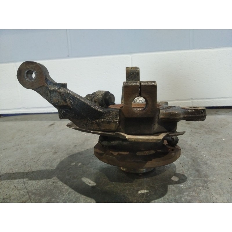 Recambio de mangueta delantera izquierda para opel corsa c 1.7 16v dti cat (y 17 dt / lr6) | 0.00 - ... 1.7 16v dti cat (y 17 dt