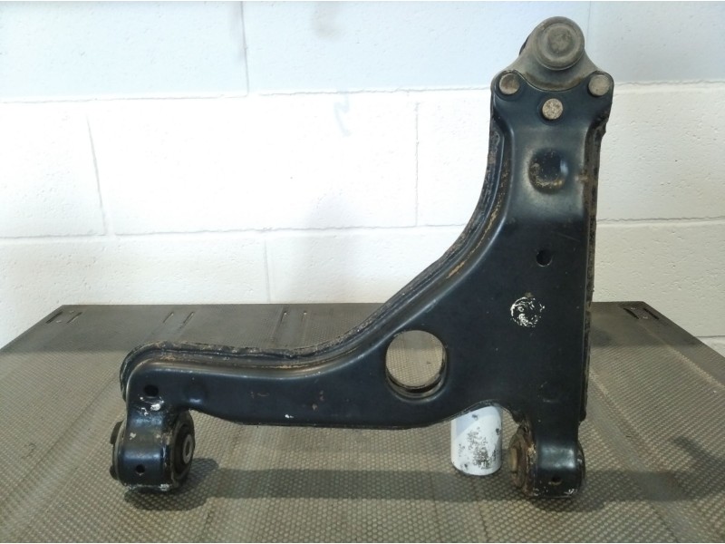Recambio de brazo suspension inferior delantero derecho para opel zafira a 2.0 dti | 0.99 - ... 2.0 dti | 0.99 - ... referencia 