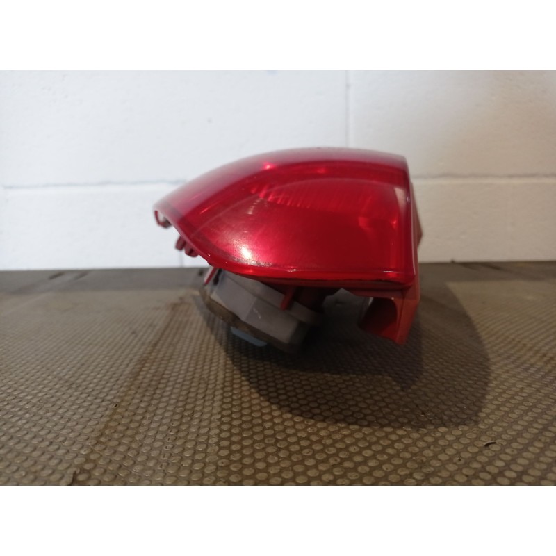 Recambio de piloto trasero derecho para renault clio ii fase ii (b/cb0) authentique | 0.01 - ... authentique | 0.01 - ... refere