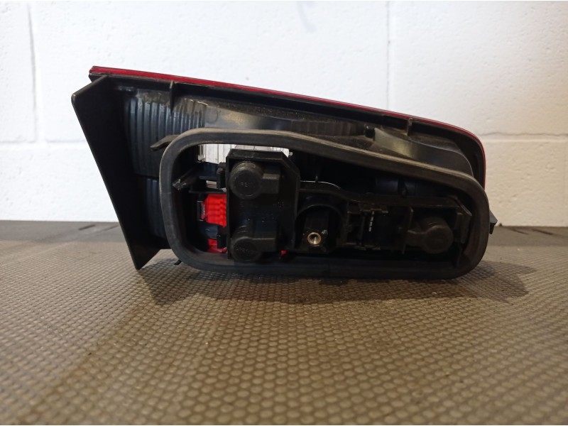 Recambio de piloto porton derecho para renault laguna ii (bg0)  | 0.01 - 0.07  | 0.01 - 0.07 referencia OEM IAM   