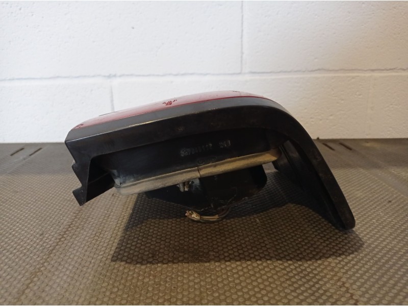 Recambio de piloto trasero derecho para volkswagen passat referencia OEM IAM   