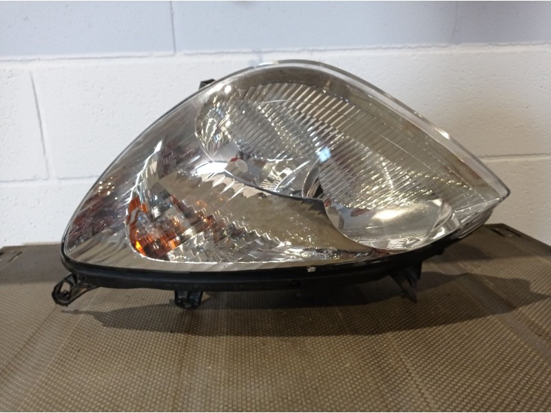 Recambio de faro izquierdo para citroen c5 berlina 2.0 hdi | 0.01 - 0.04 2.0 hdi | 0.01 - 0.04 referencia OEM IAM   