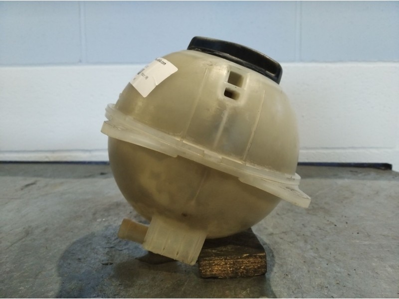 Recambio de deposito expansion para volkswagen passat referencia OEM IAM   