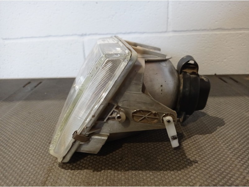 Recambio de faro izquierdo para peugeot 205 berlina 1.8 d generation | 09.95 - 12.98 1.8 d generation | 09.95 - 12.98 referencia