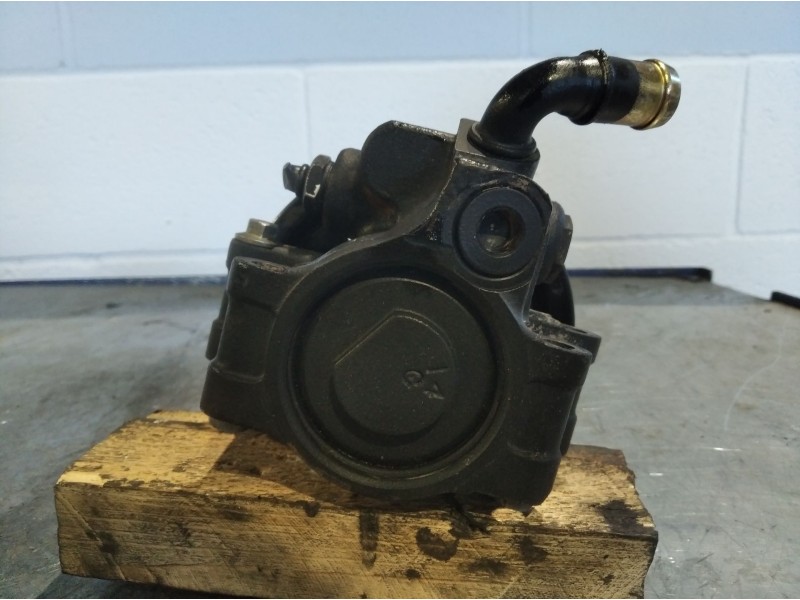 Recambio de bomba direccion para ford focus berlina (cak) ambiente | 0.98 - ... ambiente | 0.98 - ... referencia OEM IAM 2JC1803