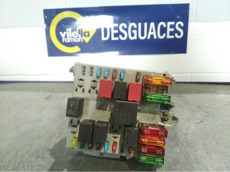 Recambio de caja reles fusibles para alfa romeo 147 (190) 1.6 16v cat | 0.00 - ... 1.6 16v cat | 0.00 - ... referencia OEM IAM  