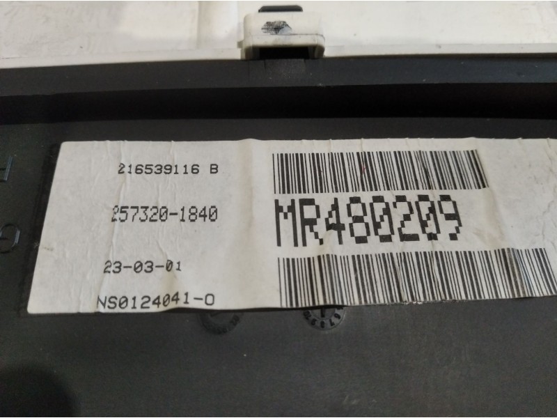 Recambio de cuadro instrumentos para mitsubishi space star (dg0) 1900 di-d | 03.01 - 12.05 1900 di-d | 03.01 - 12.05 referencia 