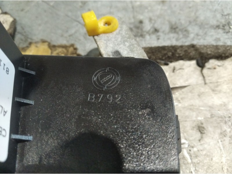 Recambio de cerradura puerta trasera izquierda para alfa romeo 147 (190) 1.6 16v cat | 0.00 - ... 1.6 16v cat | 0.00 - ... refer