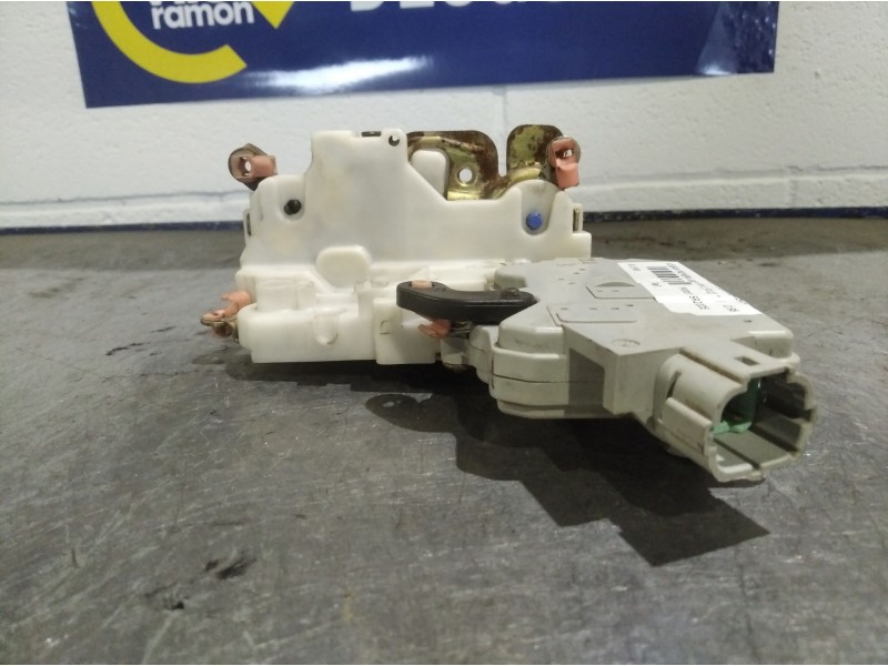 Recambio de cerradura puerta delantera izquierda para nissan primera berlina (p11)  | 0.96 - 0.99  | 0.96 - 0.99 referencia OEM 