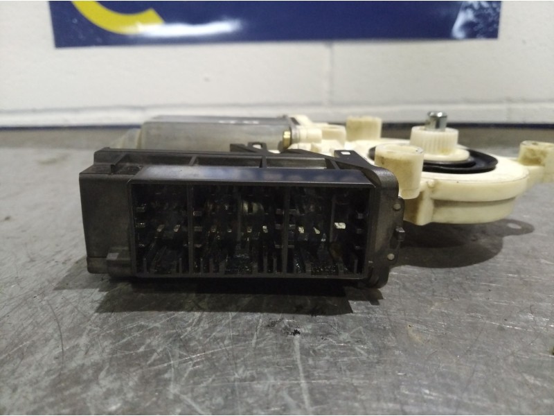 Recambio de motor elevalunas delantero derecho para seat ibiza (6l1) 1.4 16v | 0.02 - ... 1.4 16v | 0.02 - ... referencia OEM IA