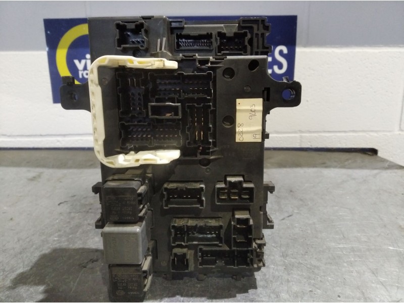 Recambio de caja reles fusibles para nissan primera berlina (p11)  | 0.96 - 0.99  | 0.96 - 0.99 referencia OEM IAM 5WK48542  