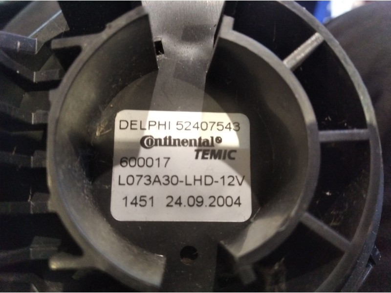Recambio de motor calefaccion para opel astra h berlina 1.7 16v cdti | 0.04 - ... 1.7 16v cdti | 0.04 - ... referencia OEM IAM 5
