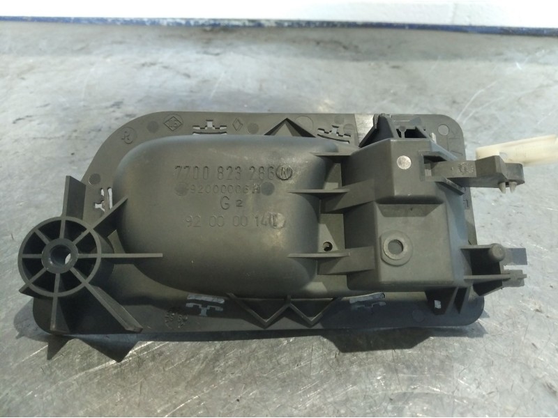 Recambio de maneta interior delantera izquierda para renault laguna (b56) 1.9 dti rt referencia OEM IAM   