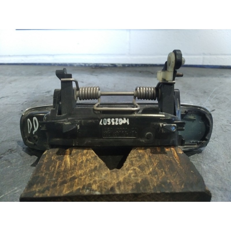 Recambio de maneta exterior delantera derecha para audi a6 berlina (4f2)  | 0.04 - 0.08  | 0.04 - 0.08 referencia OEM IAM   