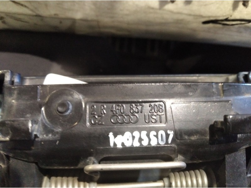 Recambio de maneta exterior delantera derecha para audi a6 berlina (4f2)  | 0.04 - 0.08  | 0.04 - 0.08 referencia OEM IAM   