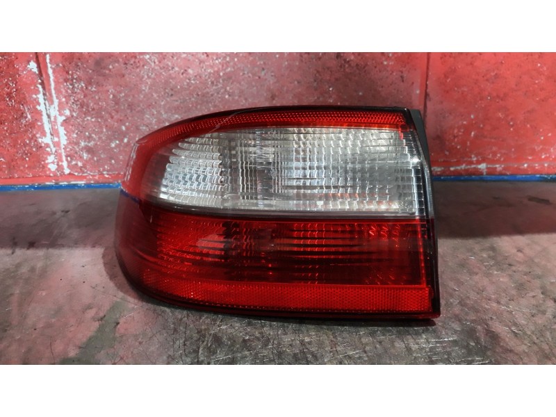 Recambio de piloto trasero izquierdo para renault laguna ii (bg0) 1.6 | 0.01 - ... 1.6 | 0.01 - ... referencia OEM IAM   