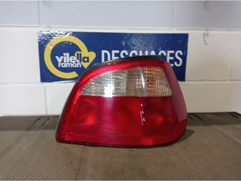 Recambio de piloto trasero derecho para renault megane i fase 2 berlina (ba0) 1.9 d authentique | 10.00 - ... 1.9 d authentique 