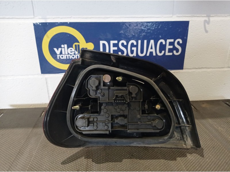 Recambio de piloto trasero derecho para renault megane i fase 2 berlina (ba0) 1.9 d authentique | 10.00 - ... 1.9 d authentique 