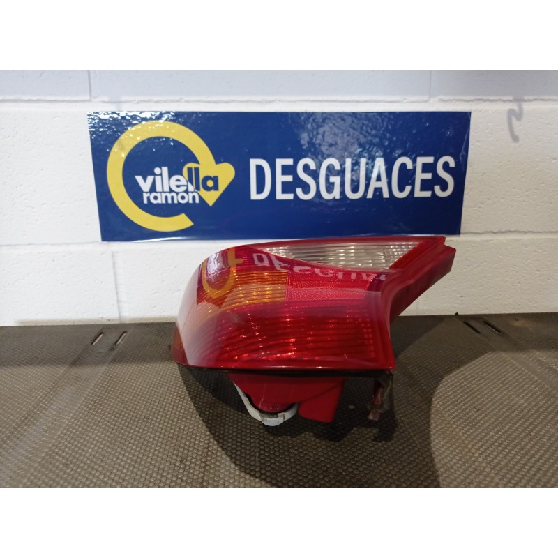 Recambio de piloto trasero derecho para ford focus (daw, dbw) 1.8 di / tddi referencia OEM IAM XS4X13A602BD  