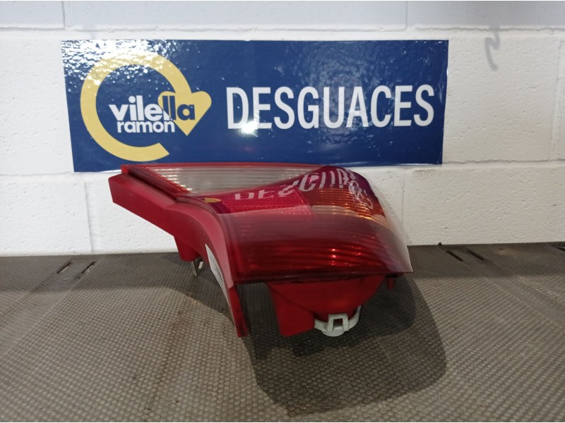 Recambio de piloto trasero izquierdo para ford focus (daw, dbw) 1.8 di / tddi referencia OEM IAM    Recambio de piloto trasero izquierdo para ford focus (daw, dbw) 1.8 di / tddi referencia OEM IAM