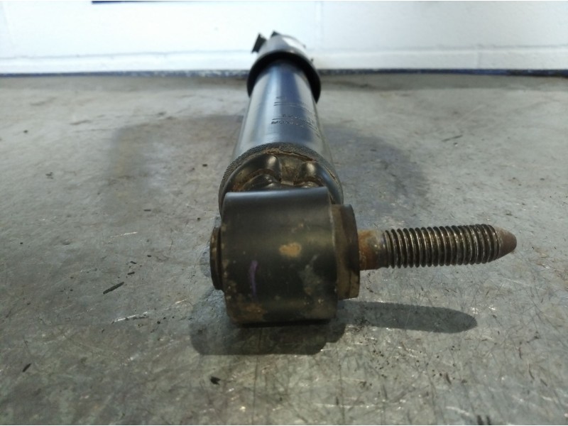 Recambio de amortiguador trasero para renault scenic ii 1.5 dci diesel | 0.03 - 0.09 1.5 dci diesel | 0.03 - 0.09 referencia OEM