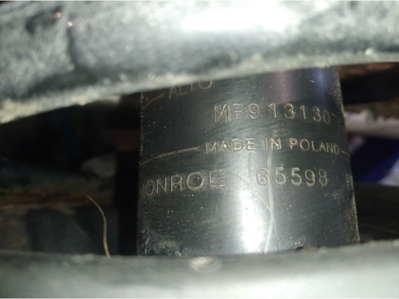 Recambio de amortiguador delantero izquierdo para mitsubishi space star (dg0) 1900 di-d | 03.01 - 12.05 1900 di-d | 03.01 - 12.0