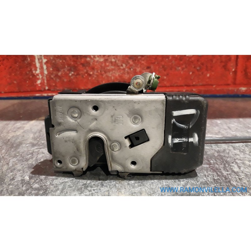 Recambio de cerra. puer. delantero izquierda para opel zafira a 2.0 dti | 0.99 - ... 2.0 dti | 0.99 - ... referencia OEM IAM   