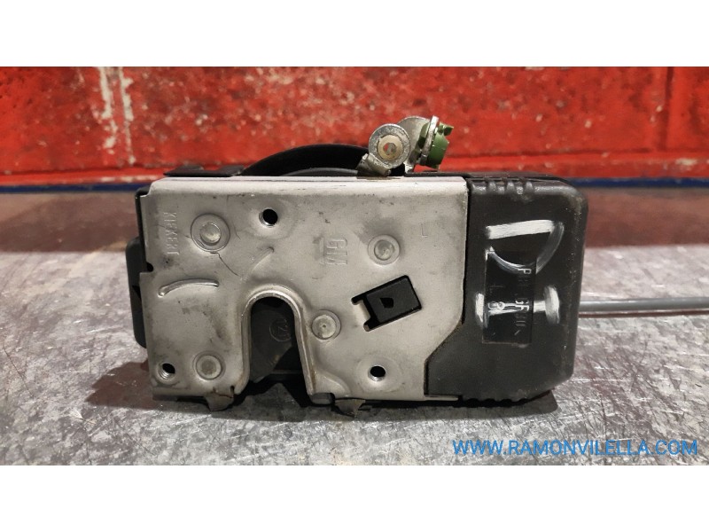 Recambio de cerra. puer. delantero izquierda para opel zafira a 2.0 dti | 0.99 - ... 2.0 dti | 0.99 - ... referencia OEM IAM   