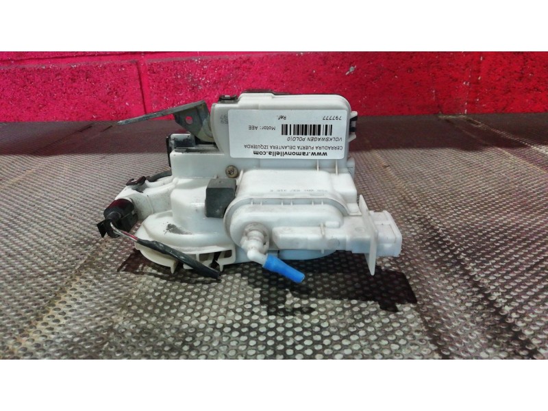 Recambio de cerradura puerta delantera izquierda para volkswagen polo referencia OEM IAM   