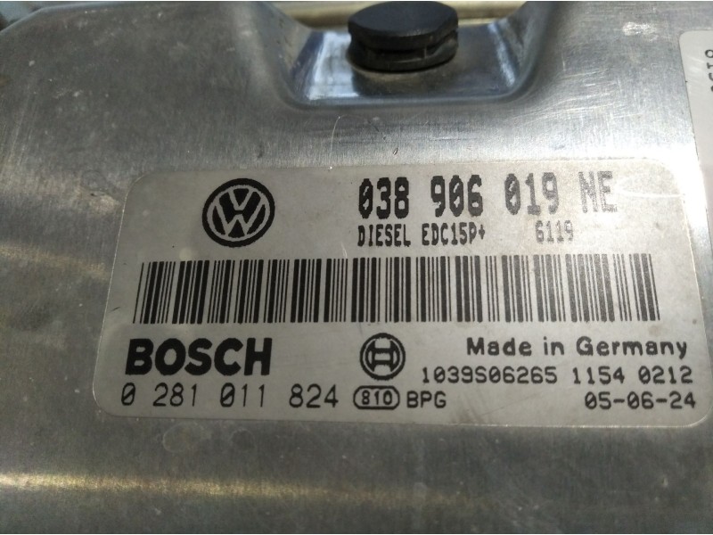 Recambio de centralita motor uce para seat ibiza (6l1) 1.9 tdi | 0.02 - ... 1.9 tdi | 0.02 - ... referencia OEM IAM 0281001824  