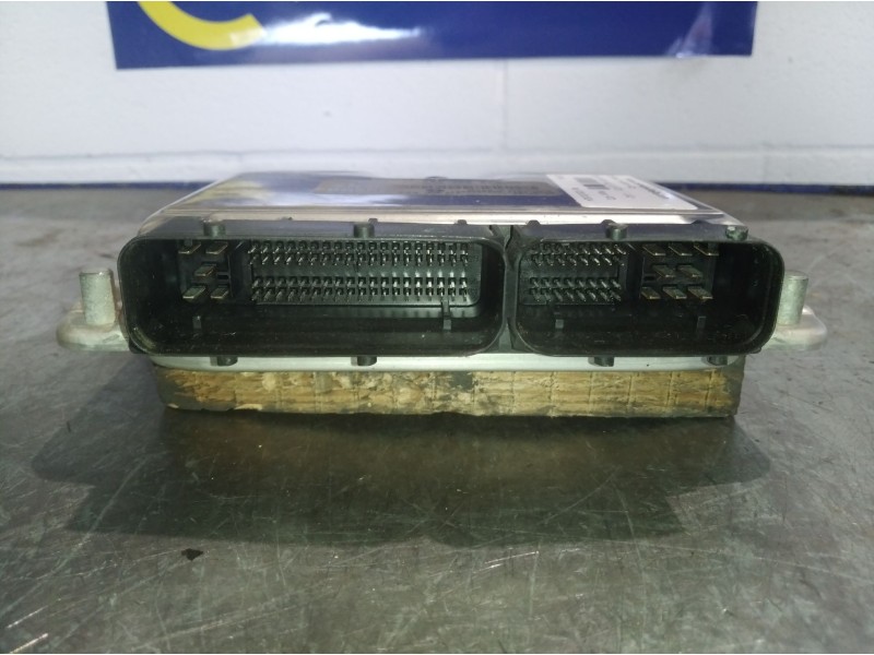 Recambio de centralita motor uce para seat ibiza (6l1) 1.9 tdi | 0.02 - ... 1.9 tdi | 0.02 - ... referencia OEM IAM 0281001824  