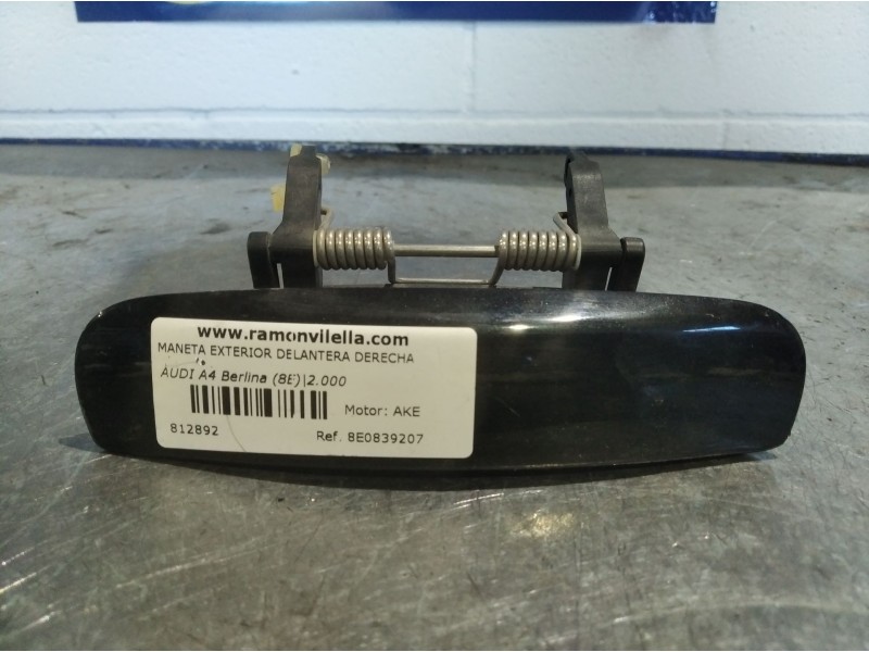 Recambio de maneta exterior delantera derecha para audi a4 berlina (8e) 2.5 tdi quattro (132kw) referencia OEM IAM 8E0839207  