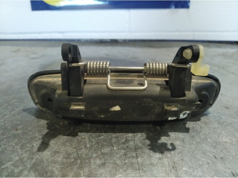 Recambio de maneta exterior delantera derecha para audi a4 berlina (8e) 2.5 tdi quattro (132kw) referencia OEM IAM 8E0839207  