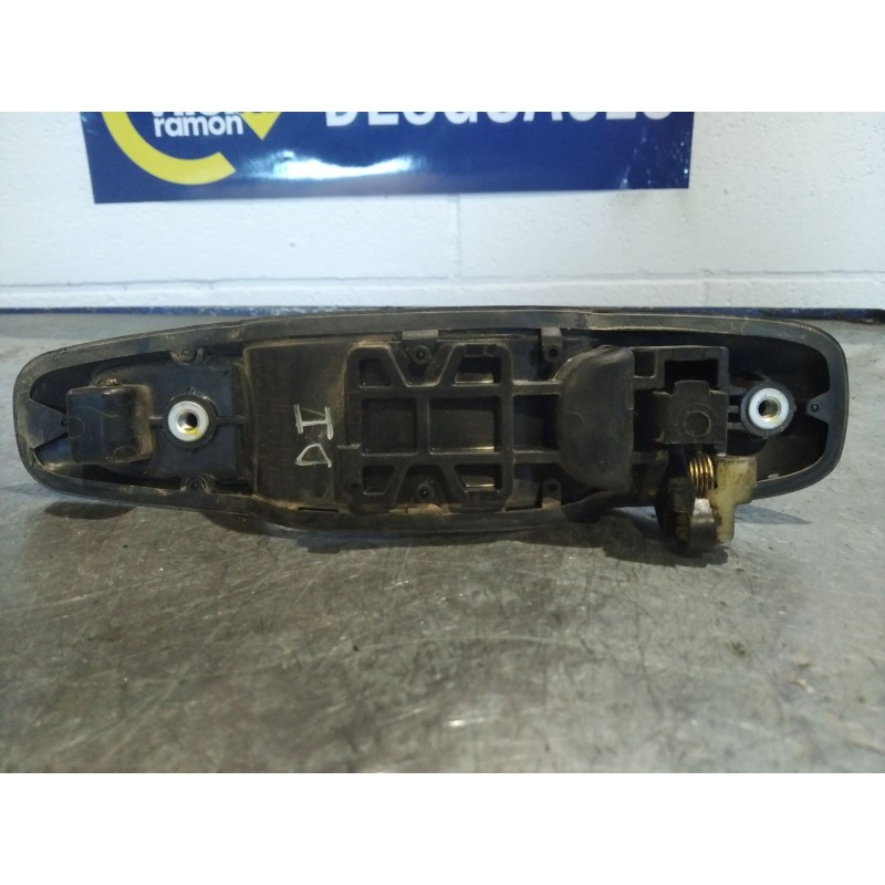 Recambio de maneta exterior delantera izquierda para suzuki grand vitara 3 puertas sq (gt) referencia OEM IAM 8282065D00  