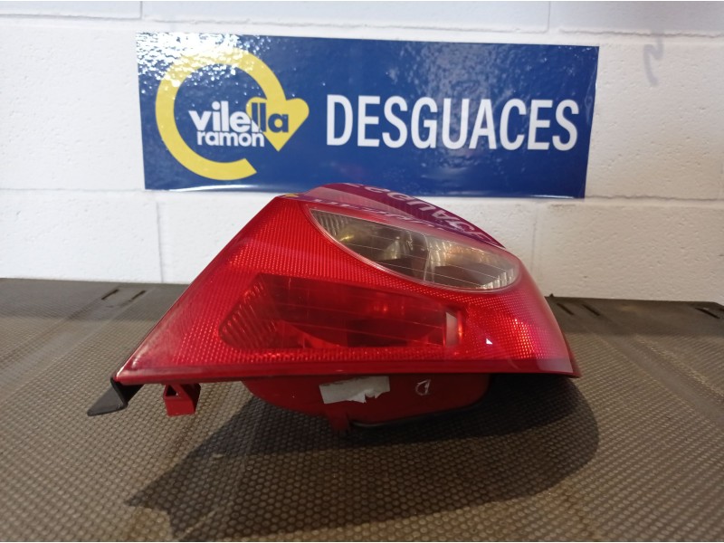 Recambio de piloto trasero derecho para renault clio iii authentique referencia OEM IAM   