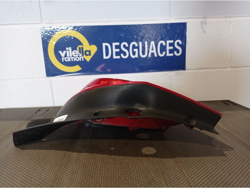 Recambio de piloto trasero derecho para renault clio iii authentique referencia OEM IAM   