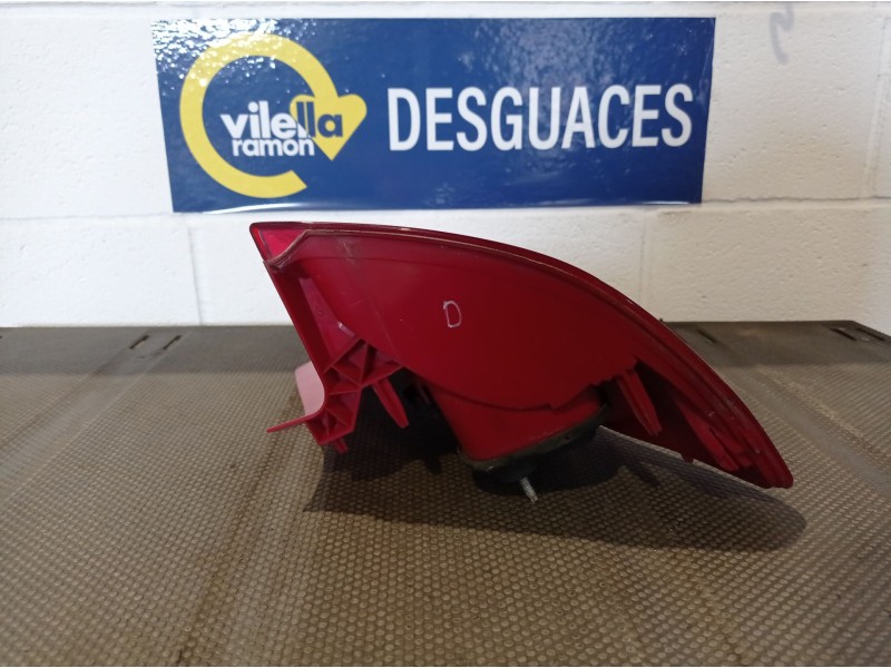 Recambio de piloto trasero derecho para citroen c4 coupe 1.4 16v referencia OEM IAM   