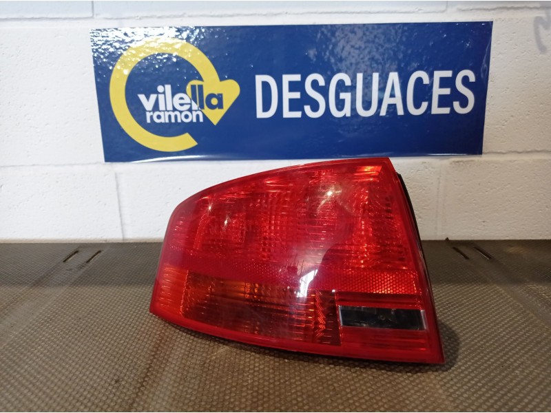 Recambio de piloto trasero izquierdo para audi a4 berlina (8e) 2.0 16v tfsi referencia OEM IAM   