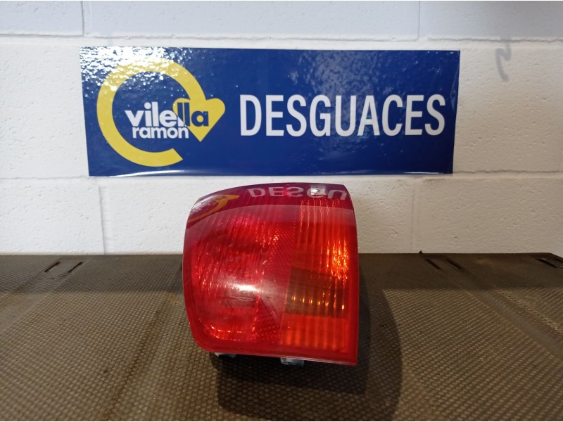 Recambio de piloto trasero izquierdo para audi a4 berlina (8e) 2.0 16v tfsi referencia OEM IAM   