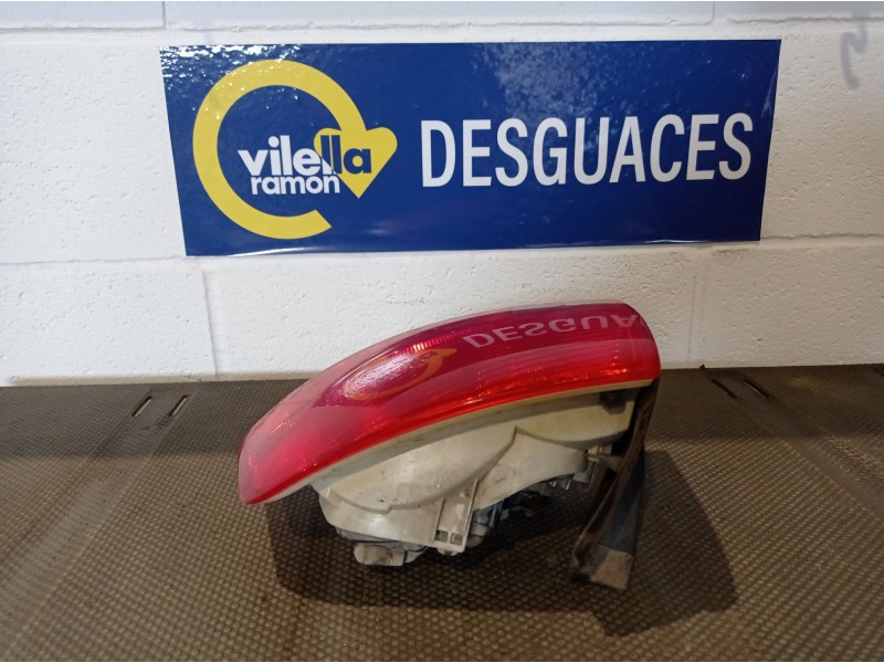 Recambio de piloto trasero derecho para audi a4 berlina (8e) 2.0 16v tfsi referencia OEM IAM   